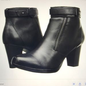 clarks kalea gillian bootie